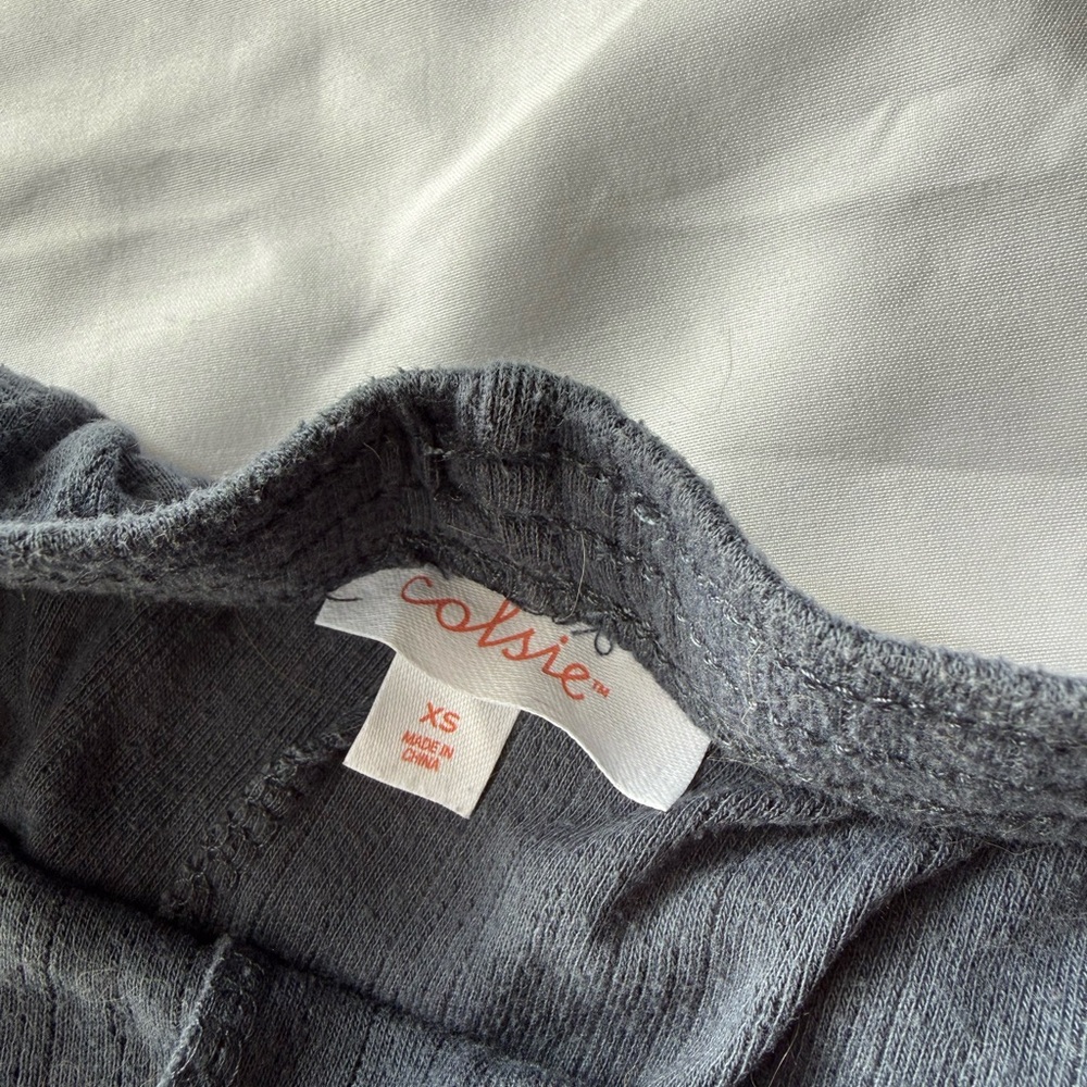 Colsie • Ribbed Two-Piece Cropped Pajama Set - Picture 6 of 6